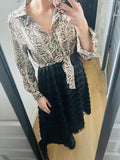 Robe froufrous